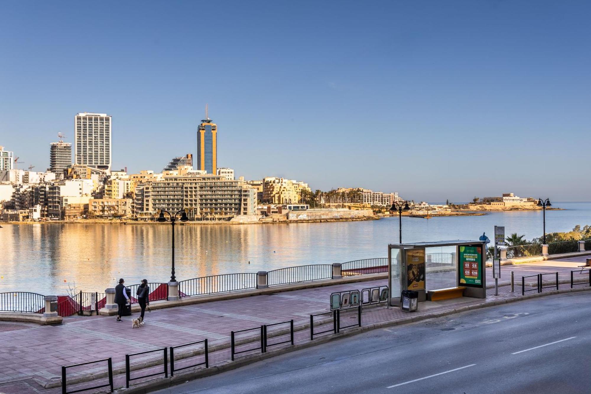 Stunning - Sunnyside 3-Bedroom Sliema Exteriör bild